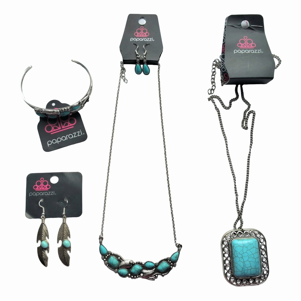 Paparazzi Silver Necklace with Blue Accents